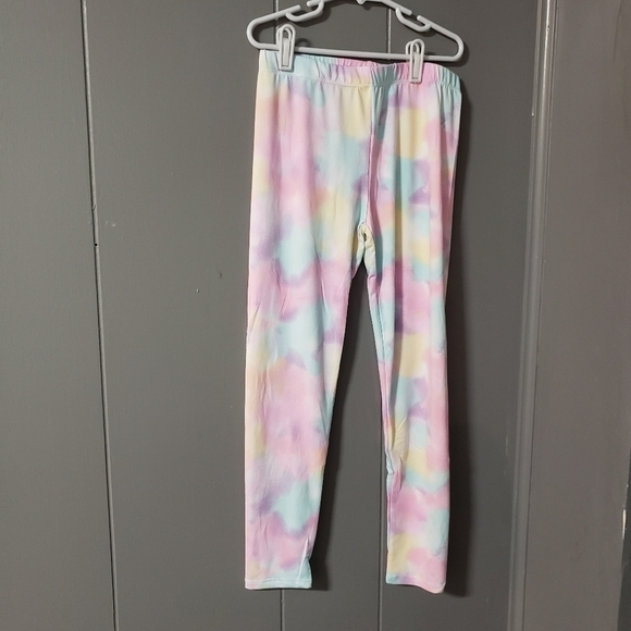 Btween 2 pc outfit ๐ - Picture 2 of 3